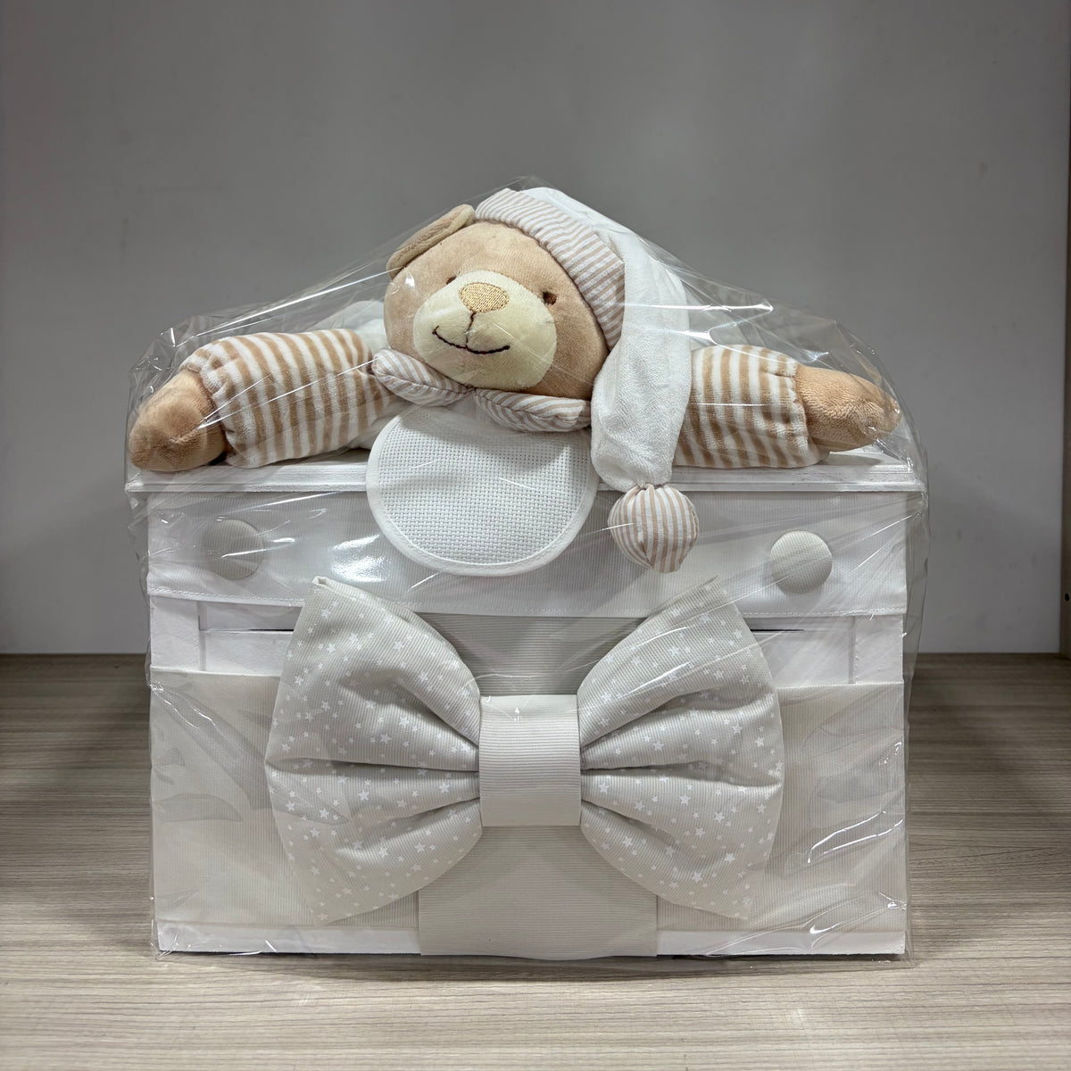 Baule in legno piccolo beige