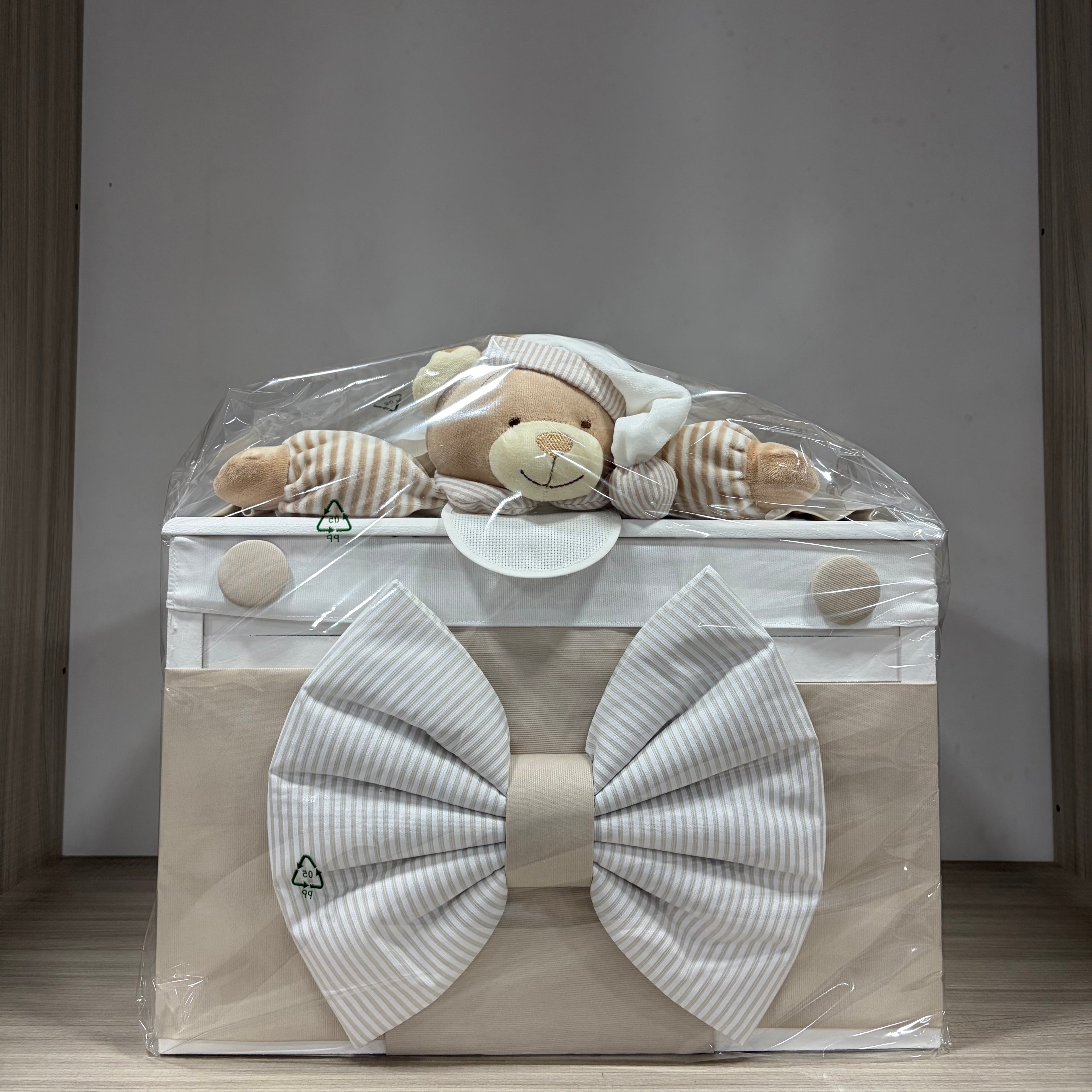 Baule in legno grande beige